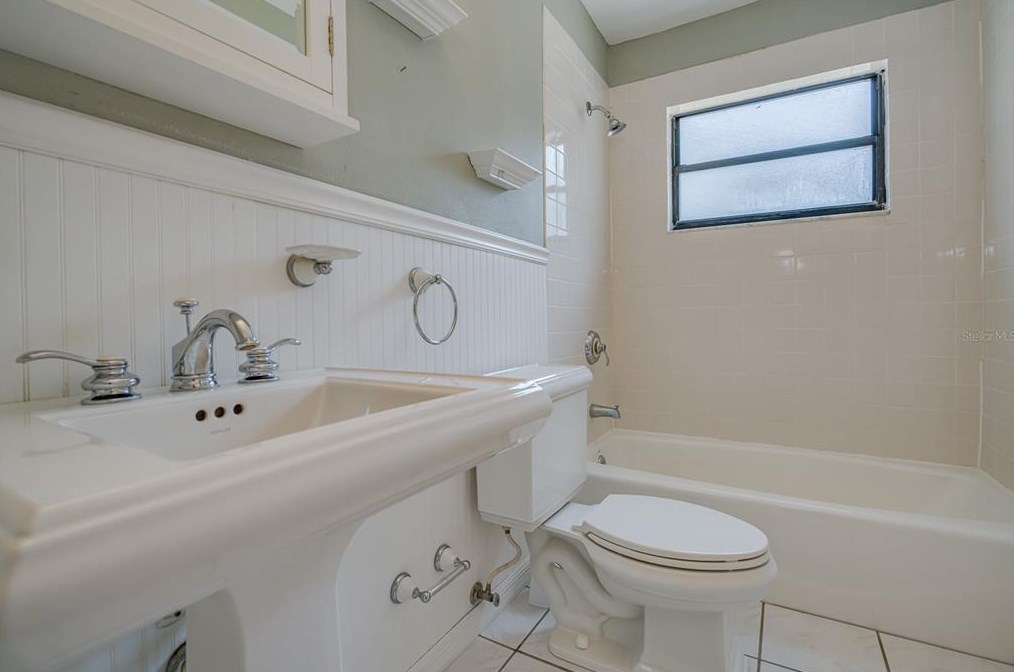 9203 Cobb Rd, Riverview FL 33578-4927 exterior