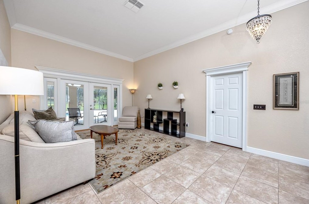 3019 Sutton Woods Dr, Plant City FL  33566-9614 exterior