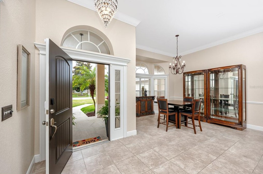 3019 Sutton Woods Dr, Plant City FL  33566-9614 exterior