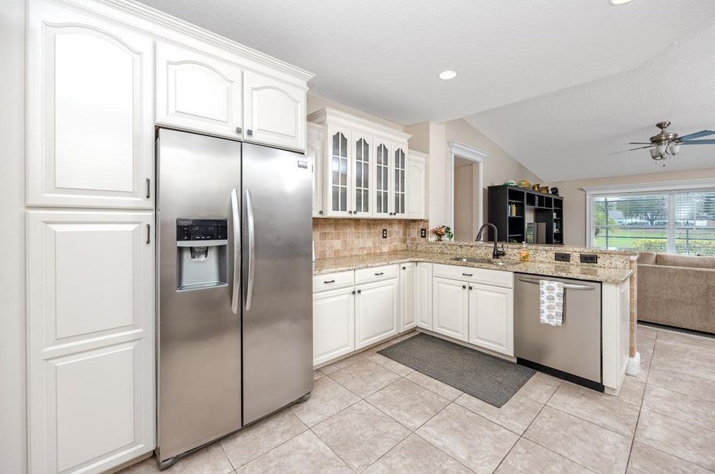 3019 Sutton Woods Dr, Plant City FL  33566-9614 exterior