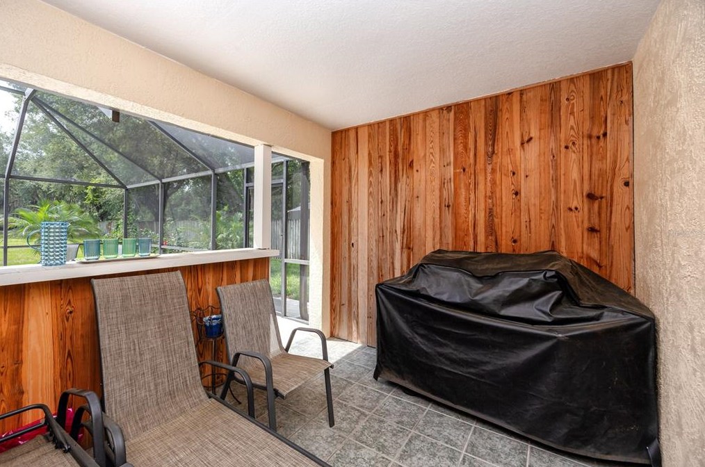 3019 Sutton Woods Dr, Plant City FL  33566-9614 exterior