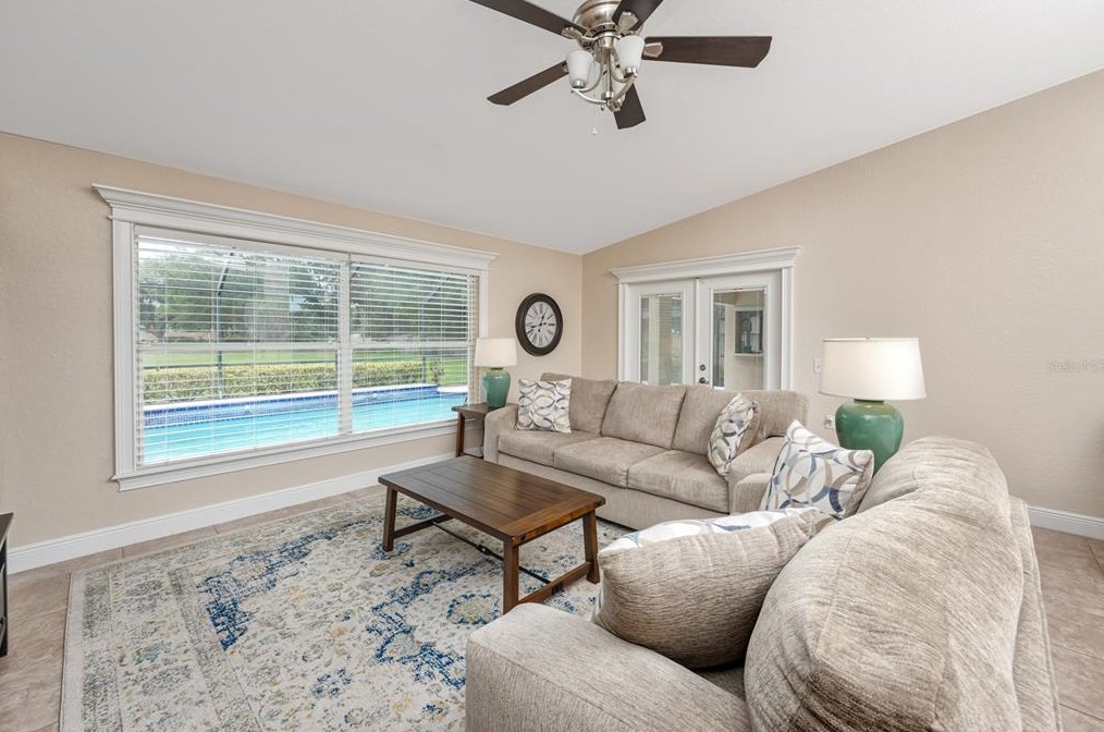 3019 Sutton Woods Dr, Plant City FL  33566-9614 exterior