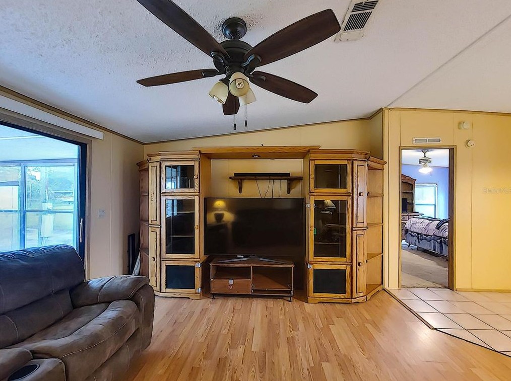 13910 Parkwood St, Port Richey FL  34669-3936 exterior