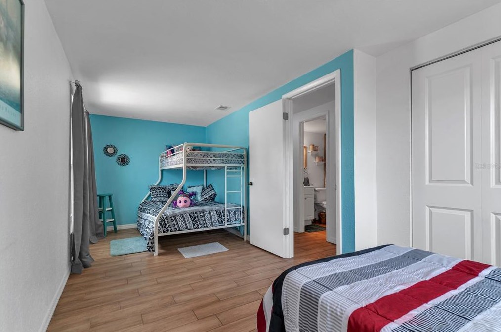 1309 Ironworks Ln, Tarpon Springs FL  34689-2937 exterior