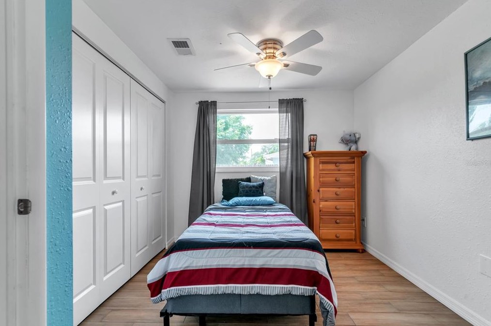 1309 Ironworks Ln, Tarpon Springs FL  34689-2937 exterior