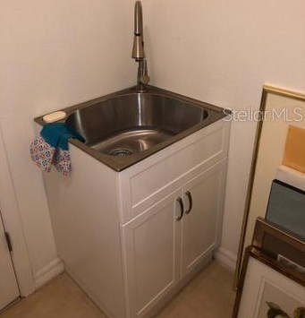 769 Tremont Greens Ln, Ruskin FL  33573-8040 exterior