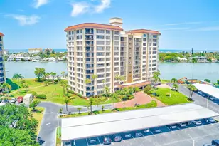 736 Island Way, Clearwater Beach, FL 33767 - Photo 31