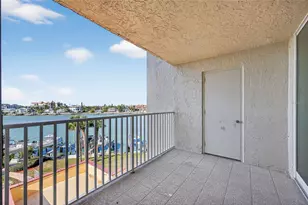 736 Island Way, Clearwater Beach, FL 33767 - Photo 11