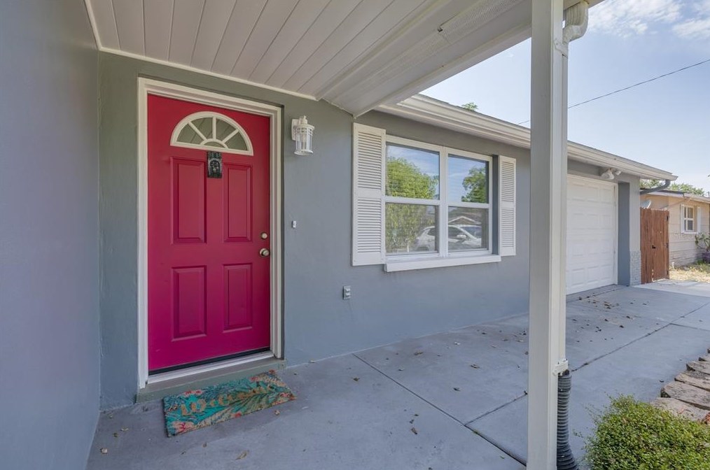 1451 Bookman Dr, Tarpon Springs FL  34690-6240 exterior