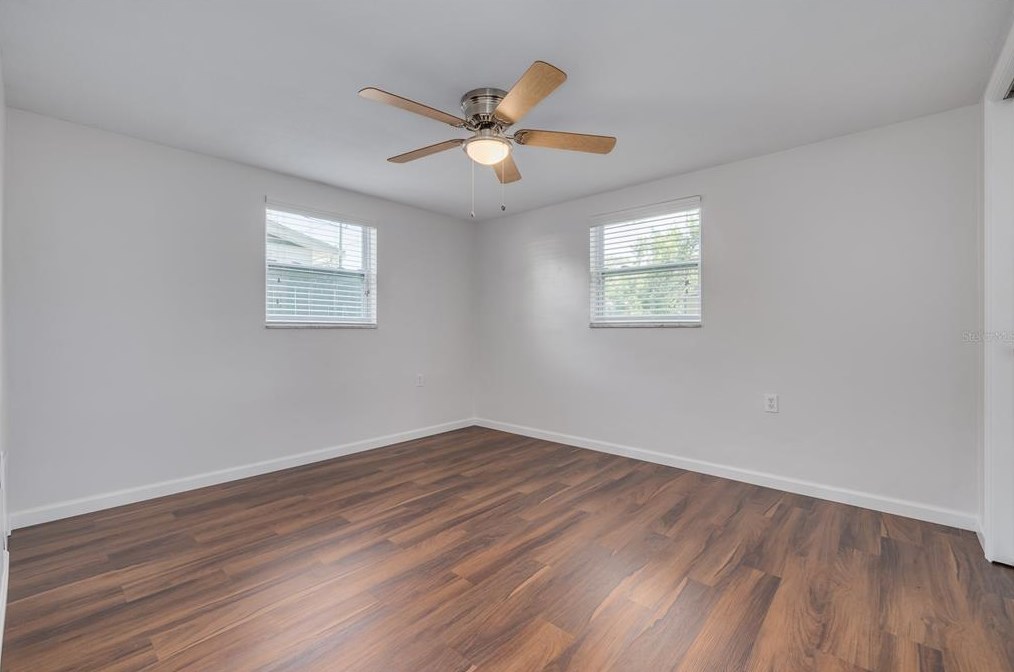 1451 Bookman Dr, Tarpon Springs FL  34690-6240 exterior