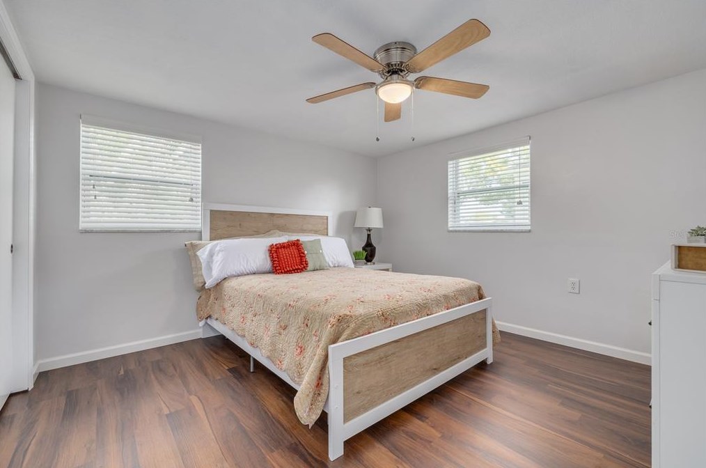 1451 Bookman Dr, Tarpon Springs FL  34690-6240 exterior