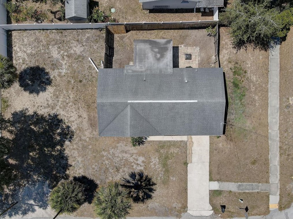 700 Cypress St, Tarpon Springs FL  34689-4215 exterior