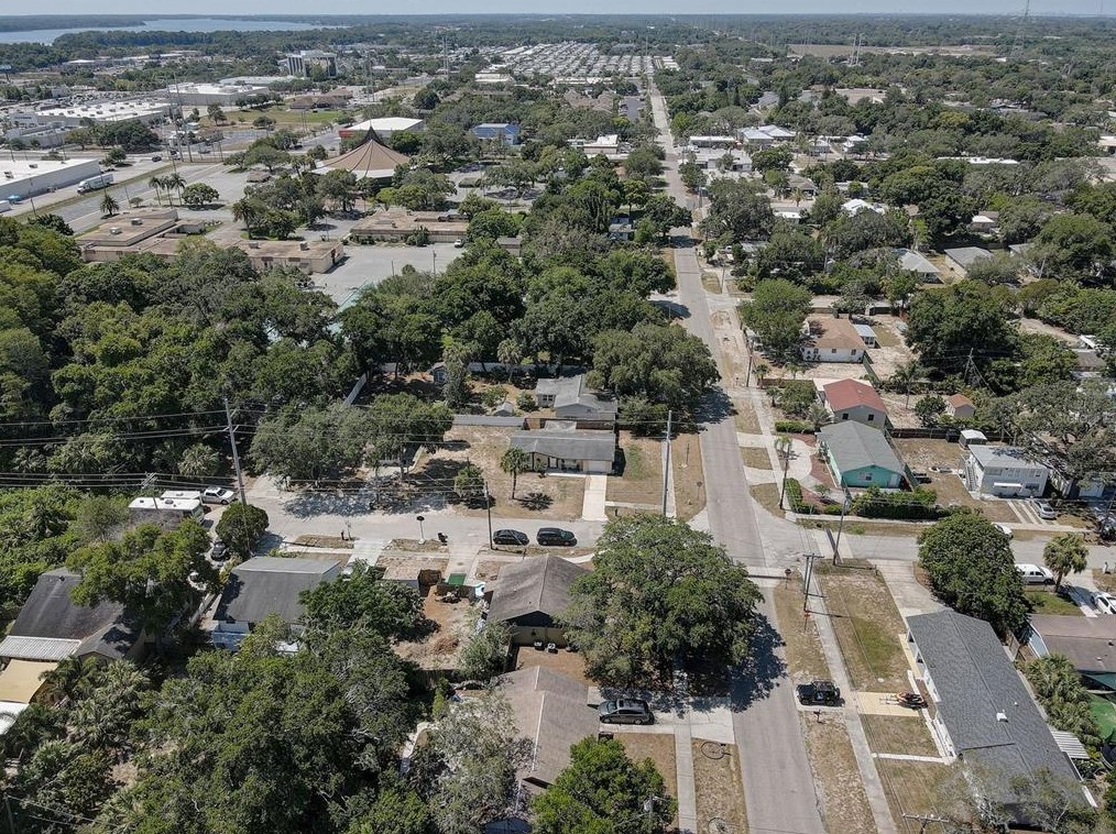 700 Cypress St, Tarpon Springs FL  34689-4215 exterior