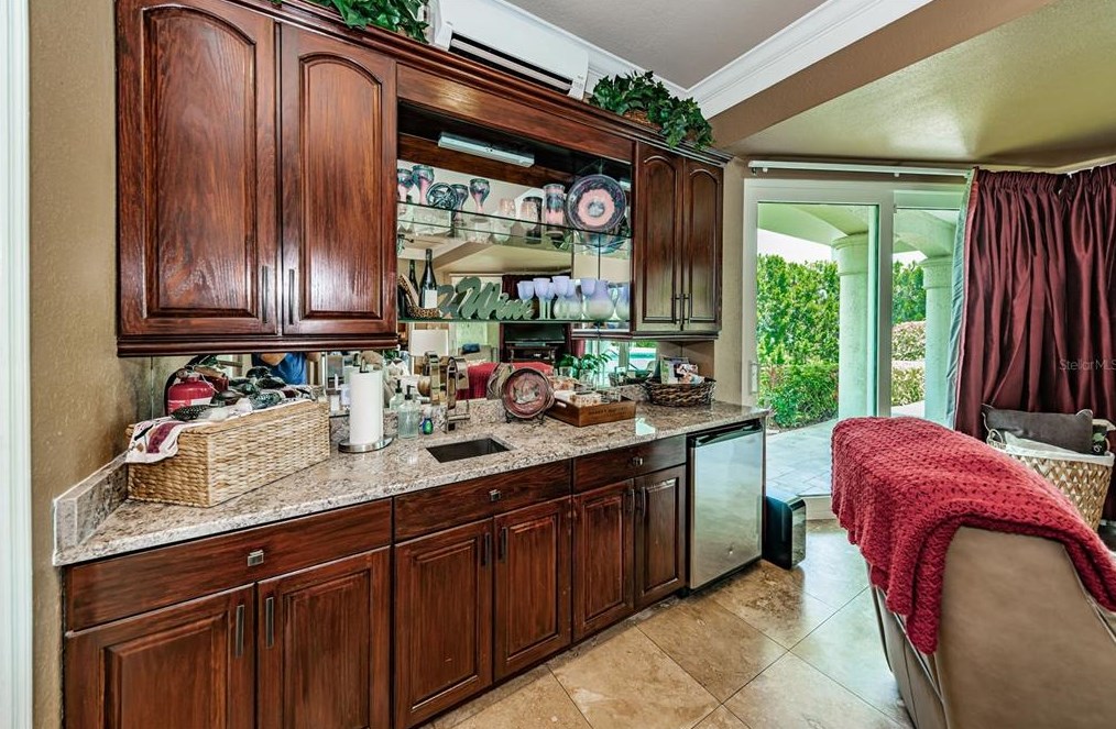 1303 Jasmine Ave, Tarpon Springs FL  34689-5230 exterior