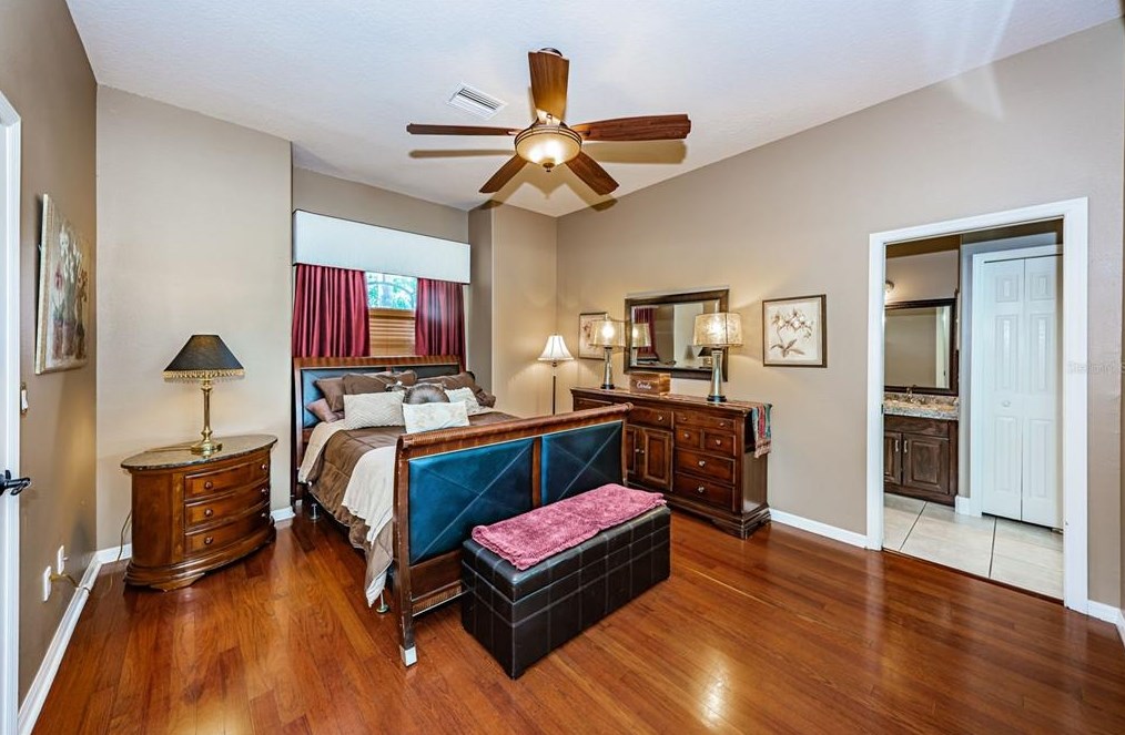 1303 Jasmine Ave, Tarpon Springs FL  34689-5230 exterior