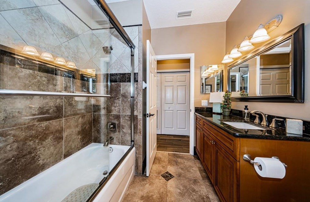 1303 Jasmine Ave, Tarpon Springs FL  34689-5230 exterior