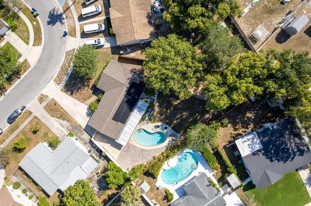 2313 Fern Cir, Tampa FL 33604-5726 exterior