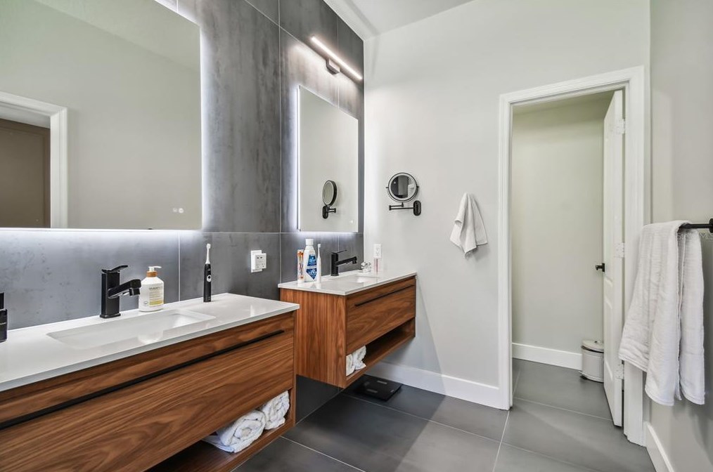 5632 Terrain De Golf Dr, Lutz FL  33558-2863 exterior