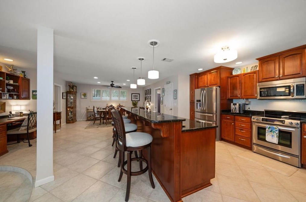 437 18 Ave, Belleair Beach FL  33785-2921 exterior