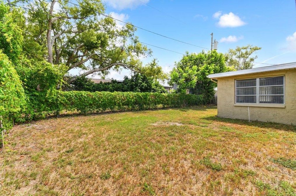 5130 Lofton Dr, New Port Richey FL  34652-6164 exterior