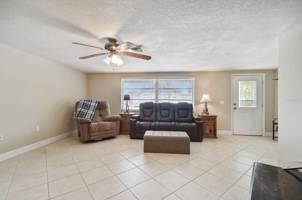 5130 Lofton Dr, New Port Richey FL  34652-6164 exterior