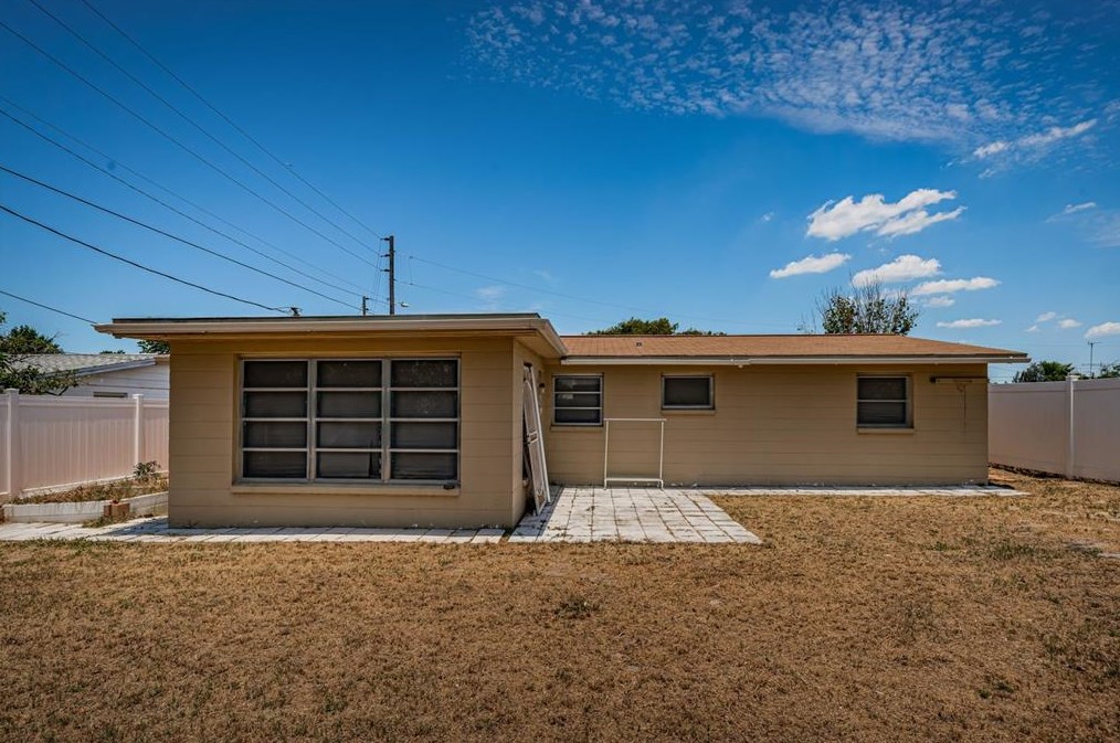 4846 Gaslight Ave, Tarpon Springs FL  exterior