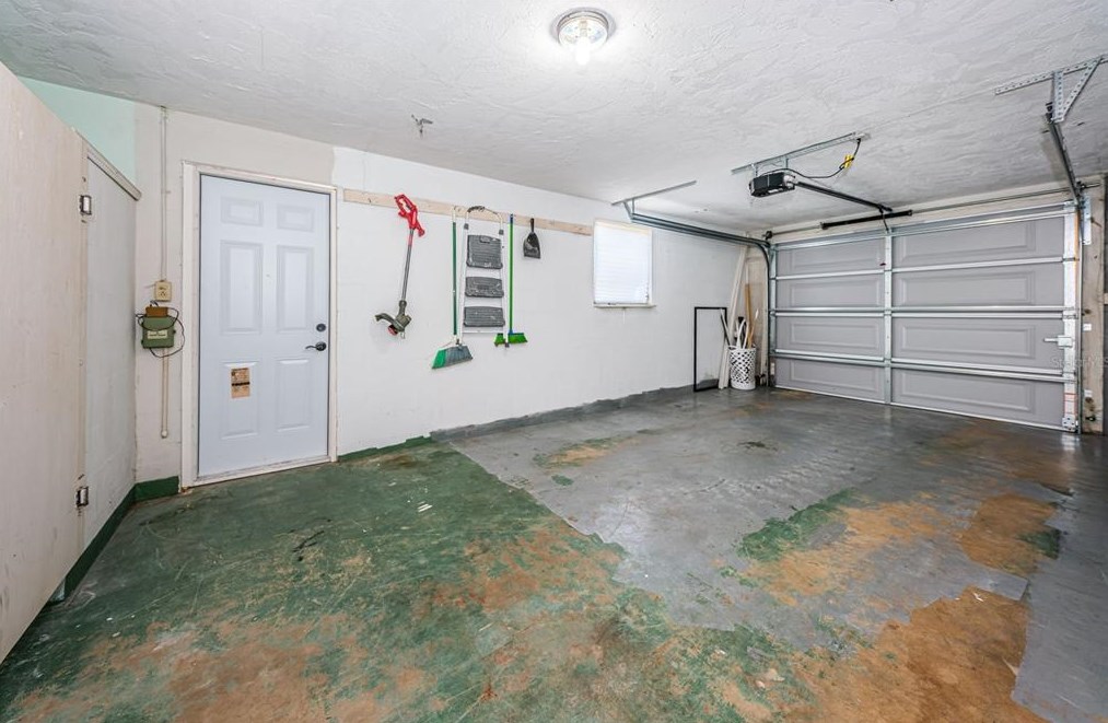 4846 Gaslight Ave, Tarpon Springs FL  exterior