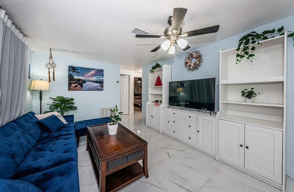 4846 Gaslight Ave, Tarpon Springs FL  exterior