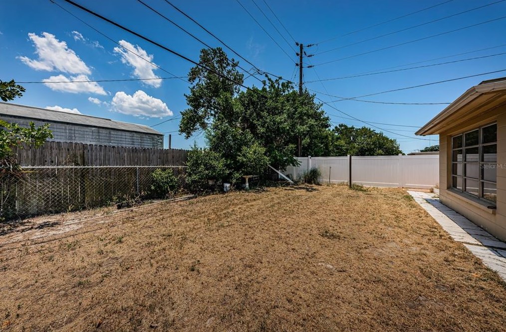 4846 Gaslight Ave, Tarpon Springs FL  exterior