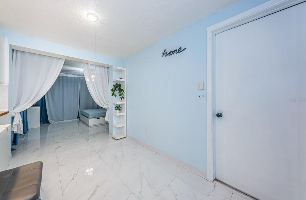 4846 Gaslight Ave, Tarpon Springs FL  exterior