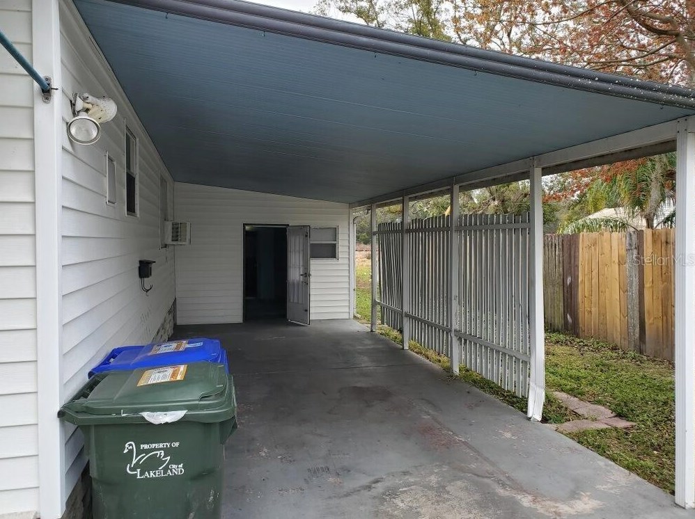 3918 Sunnybrook Ln, Lakeland FL  33815-3348 exterior