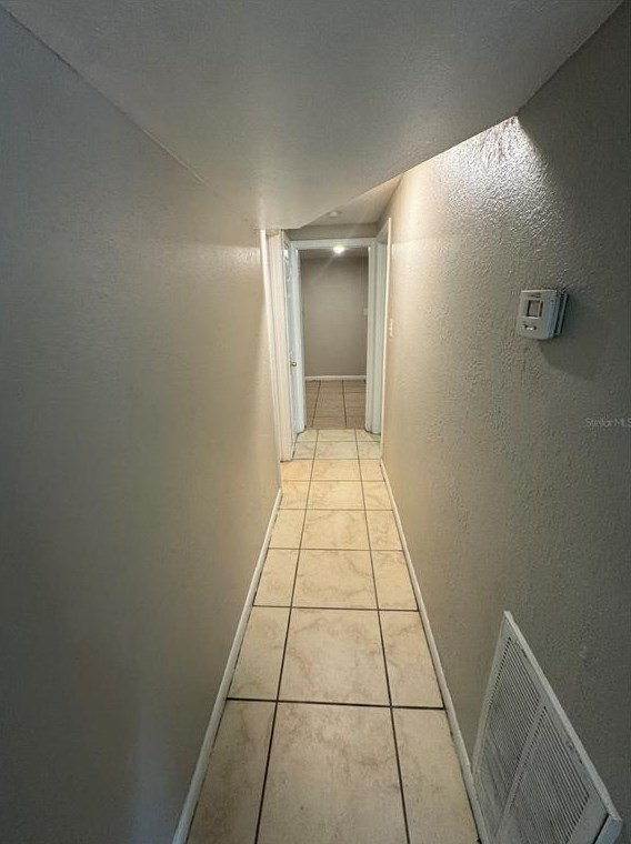 9814 11 St, Tampa FL 33612-5843 exterior