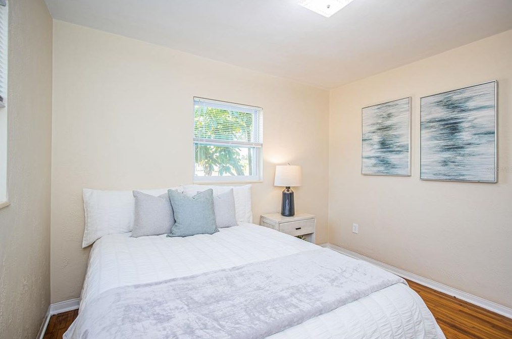 6650 31 Ter Ct, Saint Petersburg FL  exterior