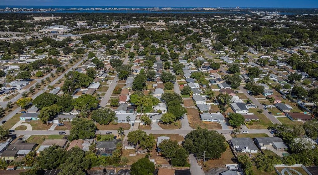 6650 31 Ter Ct, Saint Petersburg FL  exterior