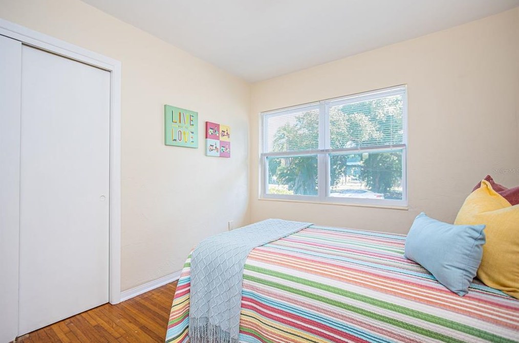 6650 31 Ter Ct, Saint Petersburg FL  exterior