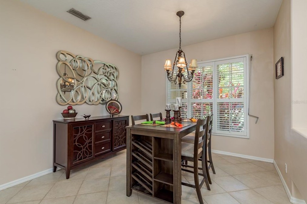 5099 Cross Pointe Dr, Oldsmar FL 34677-5214 exterior