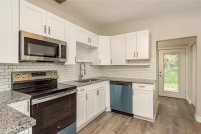 49 W Boyer Street, Tarpon Springs, FL 34689 - Photo 7