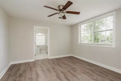 49 W Boyer Street, Tarpon Springs, FL 34689 - Photo 9