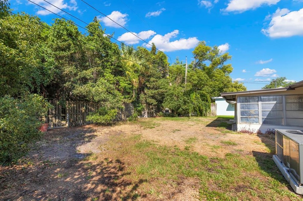 11500 70 Ter, Largo FL  33772-5811 exterior