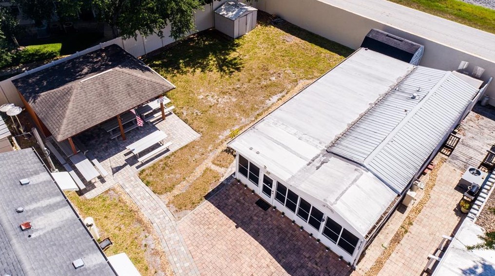 21121 Lazy Days Cir, Lutz FL  33558-5419 exterior