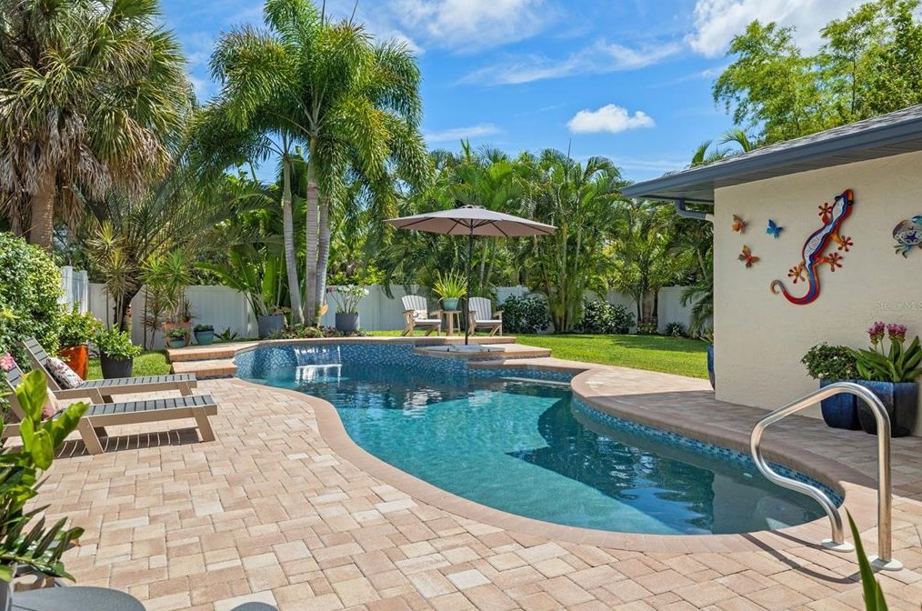 7324 118th Ter, Largo FL 33773-3248 exterior