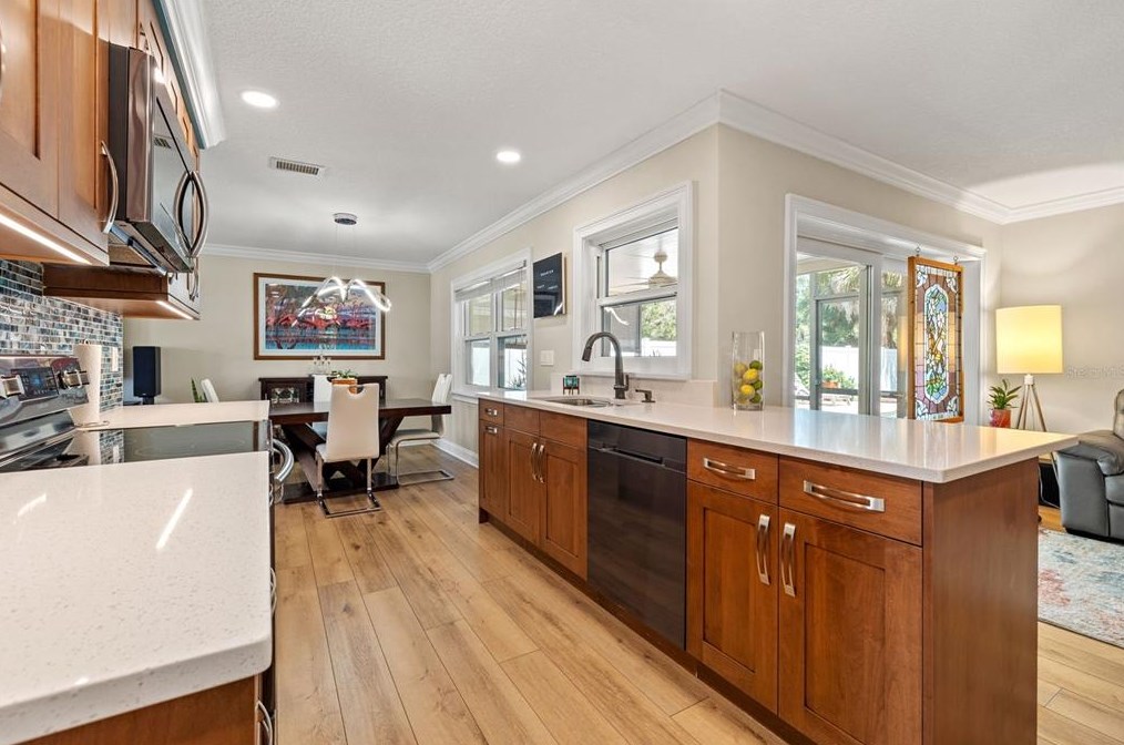 7324 118th Ter, Largo FL 33773-3248 exterior