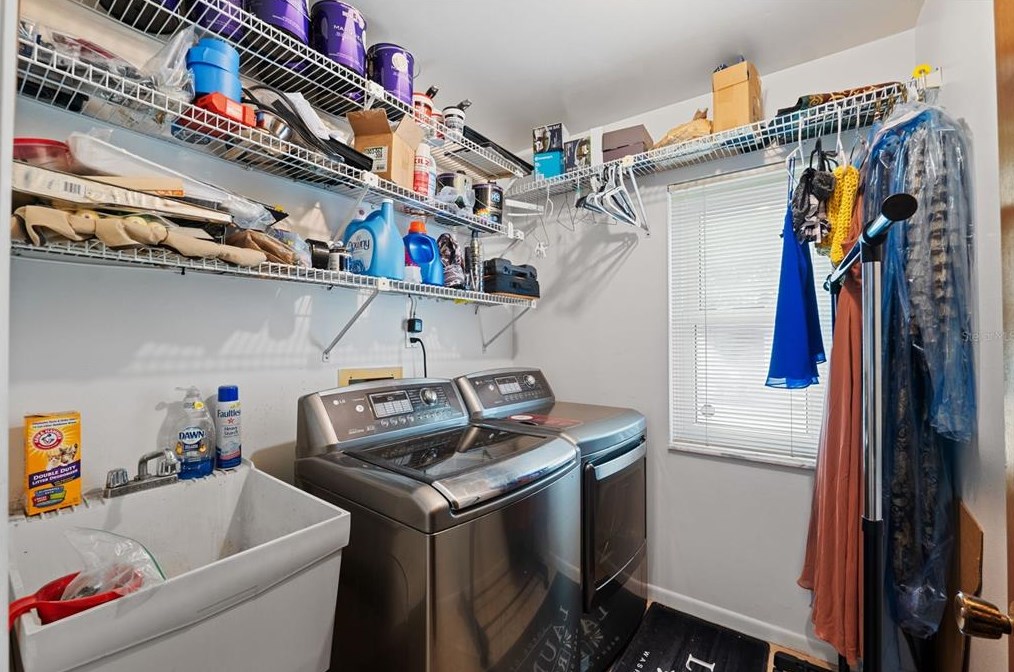 125 Cherry Laurel Dr, Palm Harbor FL  34683-4818 exterior