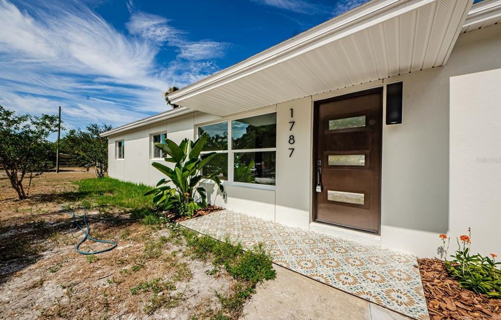 1787 45th St, Saint Petersburg FL  33713-4636 exterior
