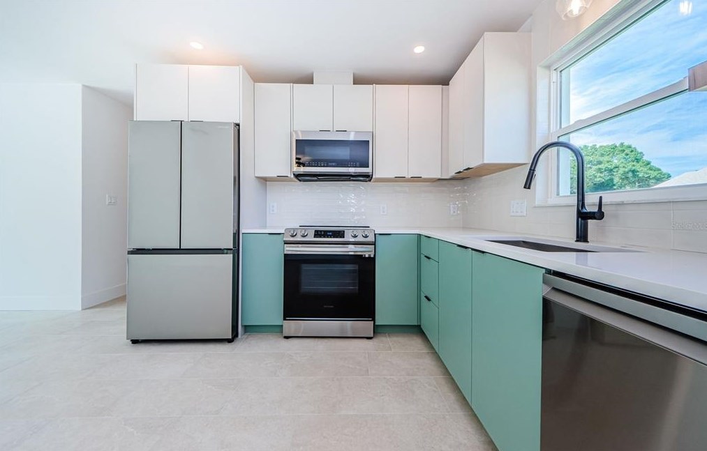 1787 45th St, Saint Petersburg FL  33713-4636 exterior