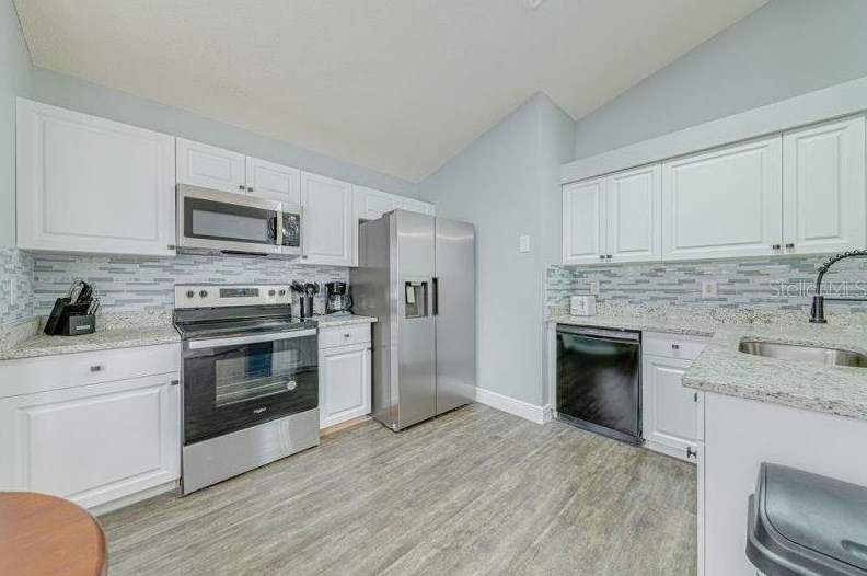 8665 Wellington Loop, Kissimmee FL  34747-1626 exterior