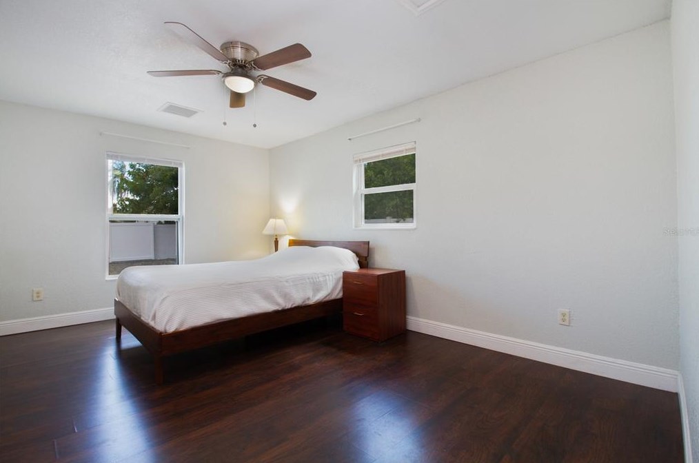 4748 22nd Ave, Saint Petersburg FL  33711-2926 exterior