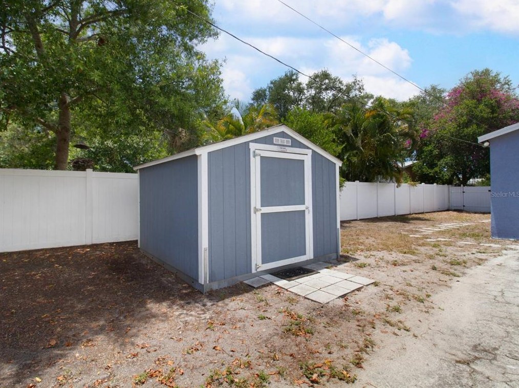 4748 22nd Ave, Saint Petersburg FL  33711-2926 exterior