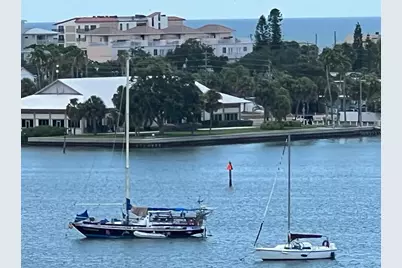 255 Dolphin Point #809, Clearwater, FL 33767 - Photo 27