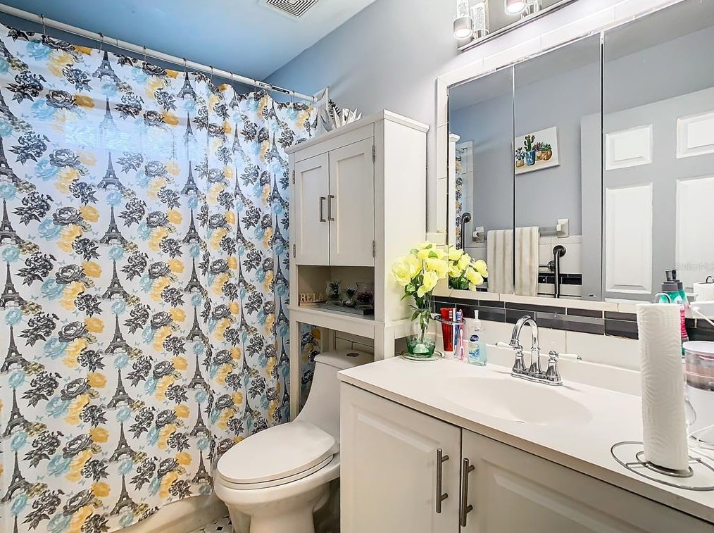 6703 22nd St, Tampa FL  33610-1338 exterior